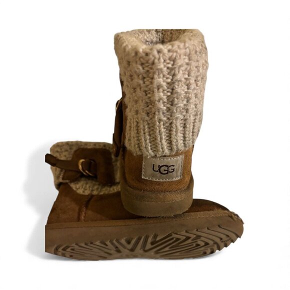 Girls size 12 Uggs shoes winter shoes - Picture 2 of 6